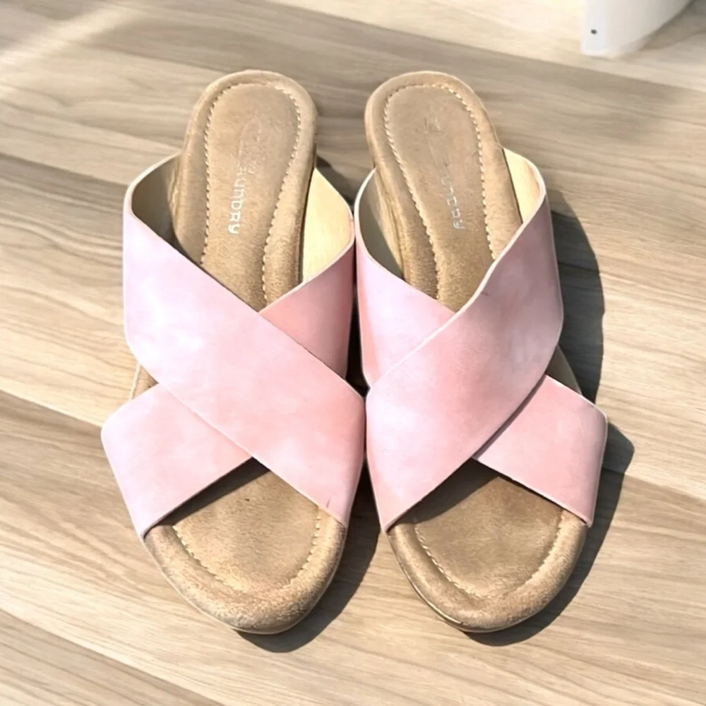 CL by Laundry they outsole day